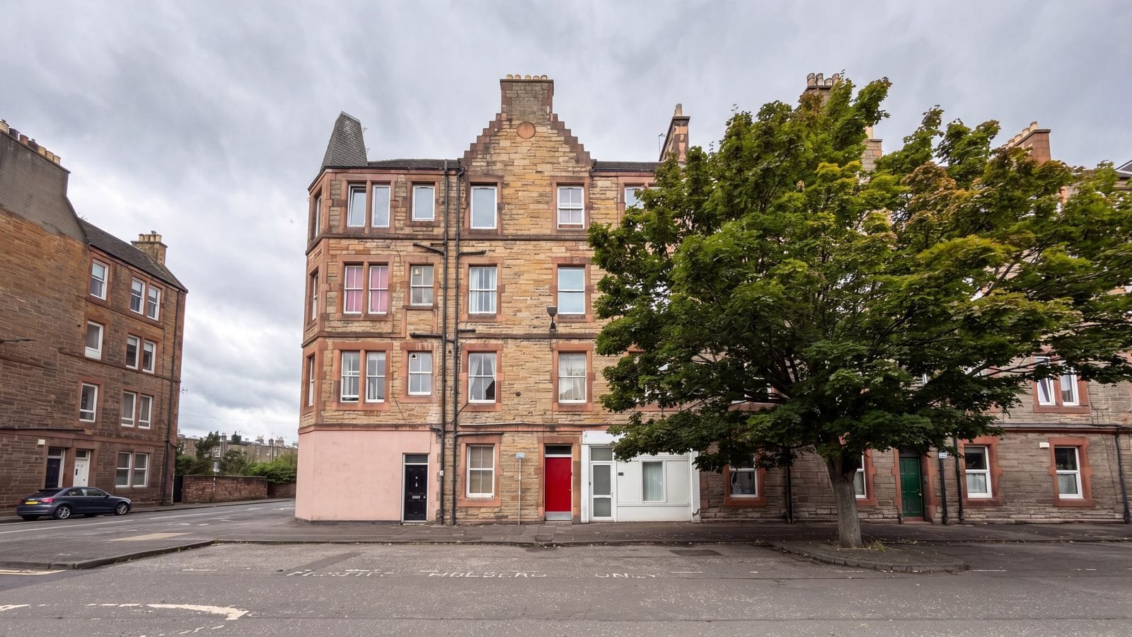 A traditional Leith tenement listed with Niksen